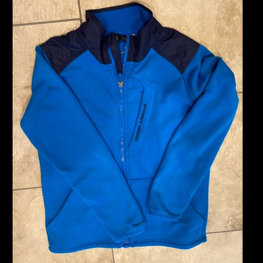 Under Armour Boys Youth Large lightweight fleece